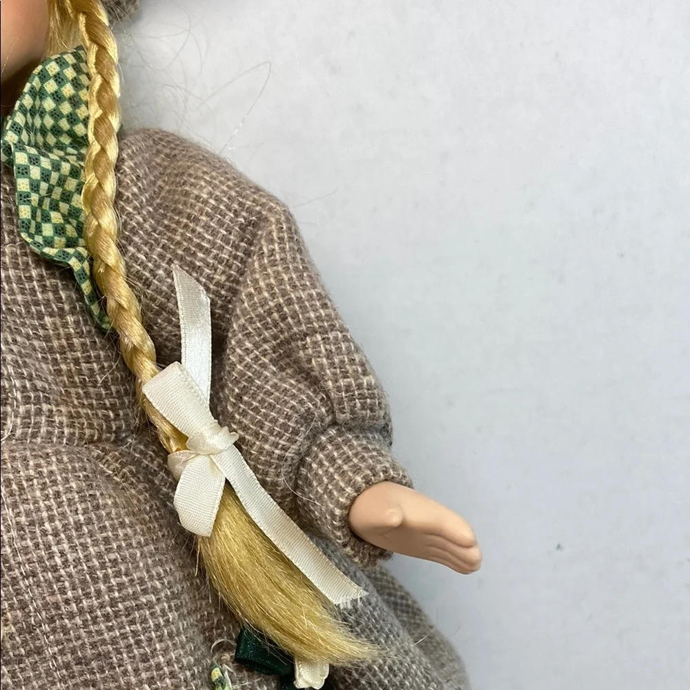 Vintage 2001 Angelina Collection‎ Green and Brown Doll with Accessory